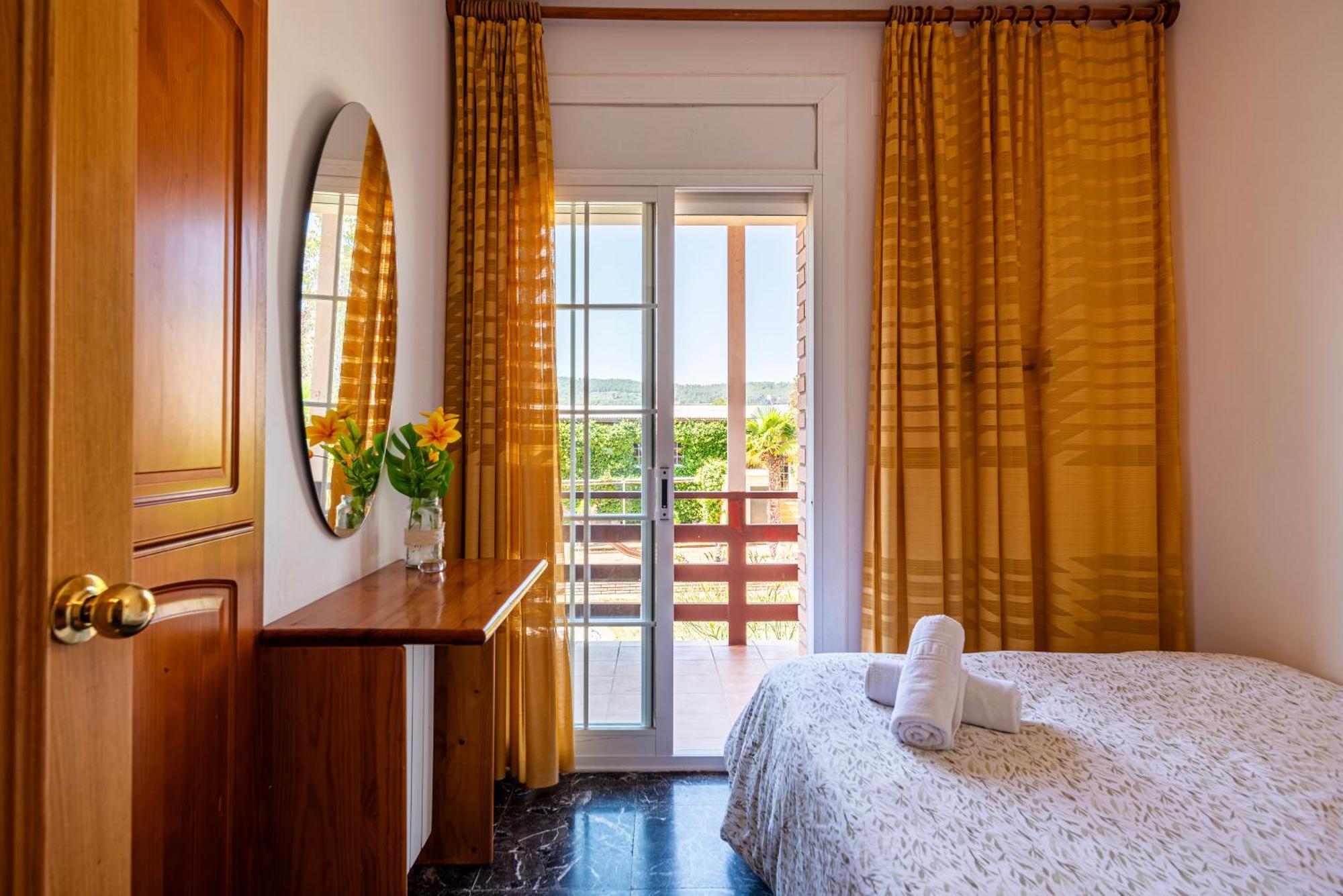 Espacio De Paz, Ideal Para Familias Villa Amalia La Llacuna Екстер'єр фото